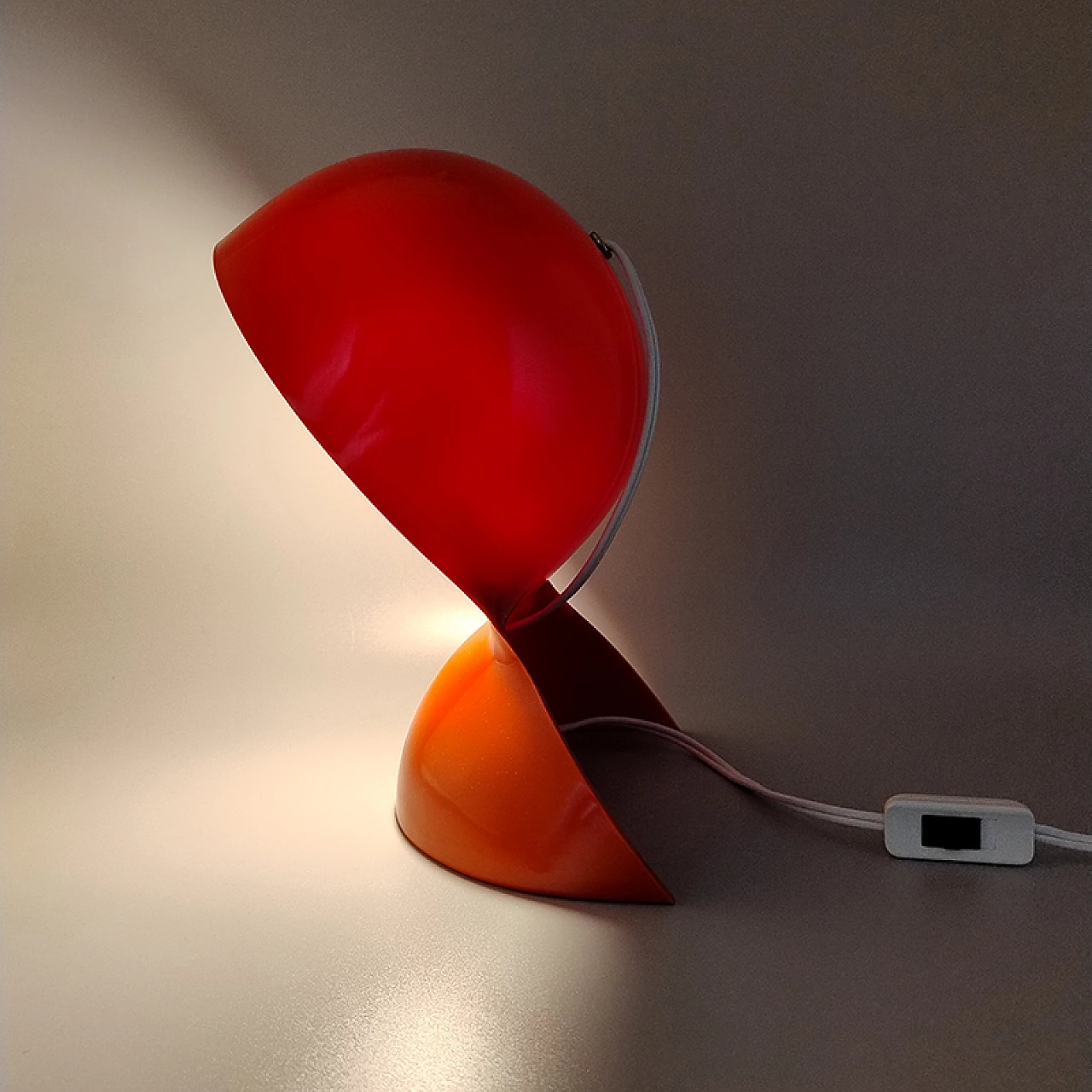 Red Dalù table lamp by Vico Magistretti for Artemide, 1965 7