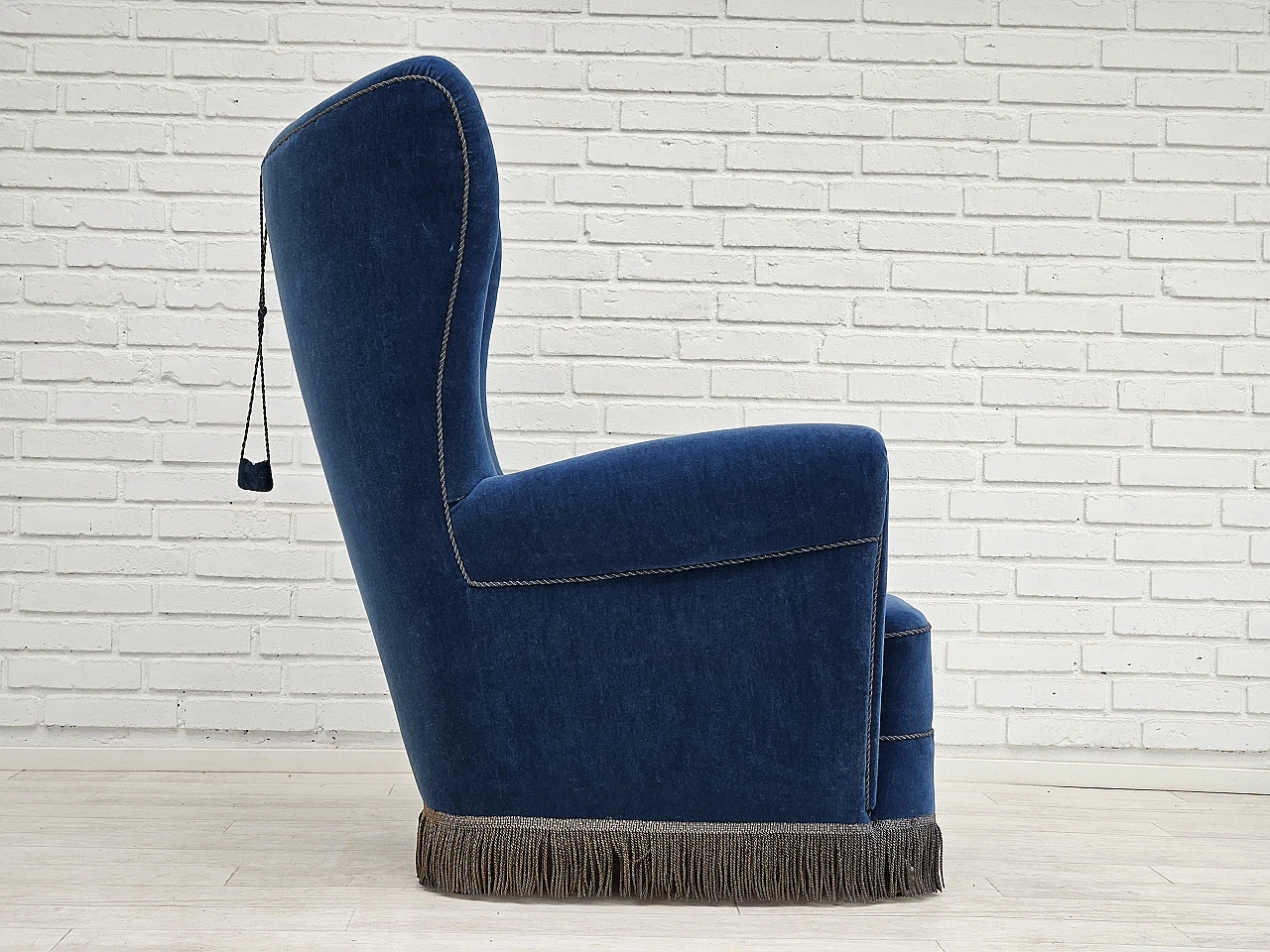 Danish blue velvet armchair with beechwood legs, 1960s 4