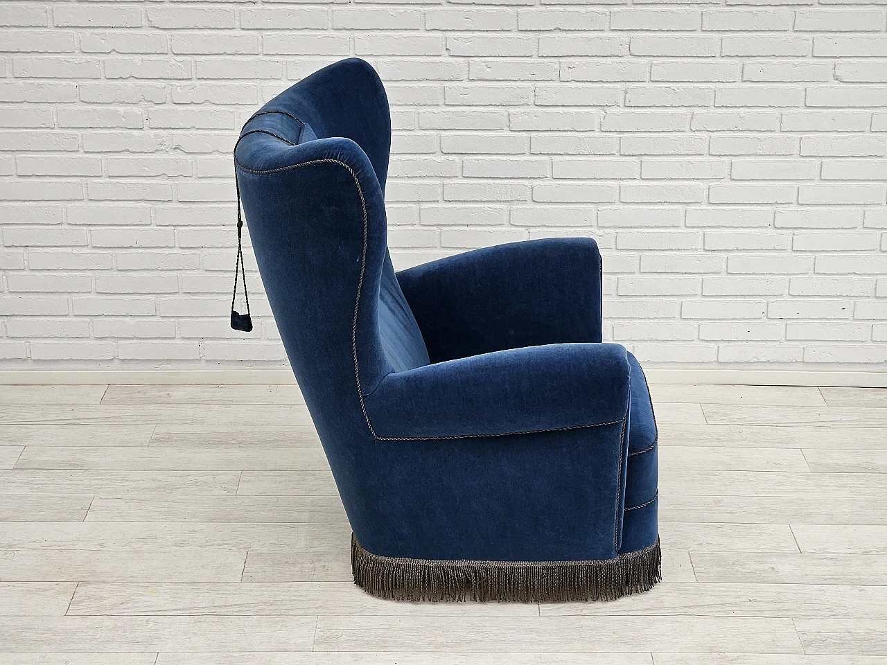 Danish blue velvet armchair with beechwood legs, 1960s 7