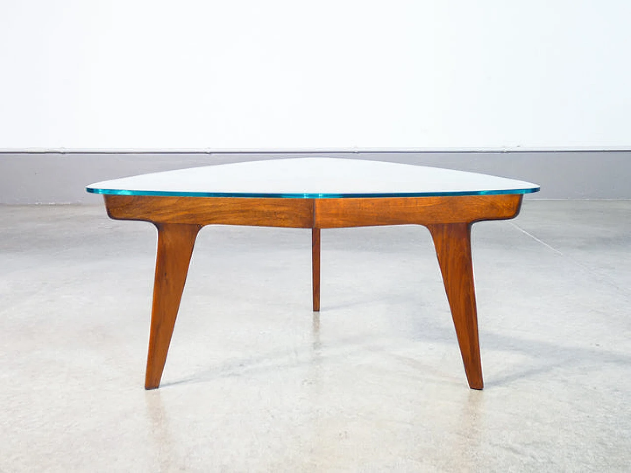 Triangular wood and glass coffee table by Gio Ponti, 1950s 7