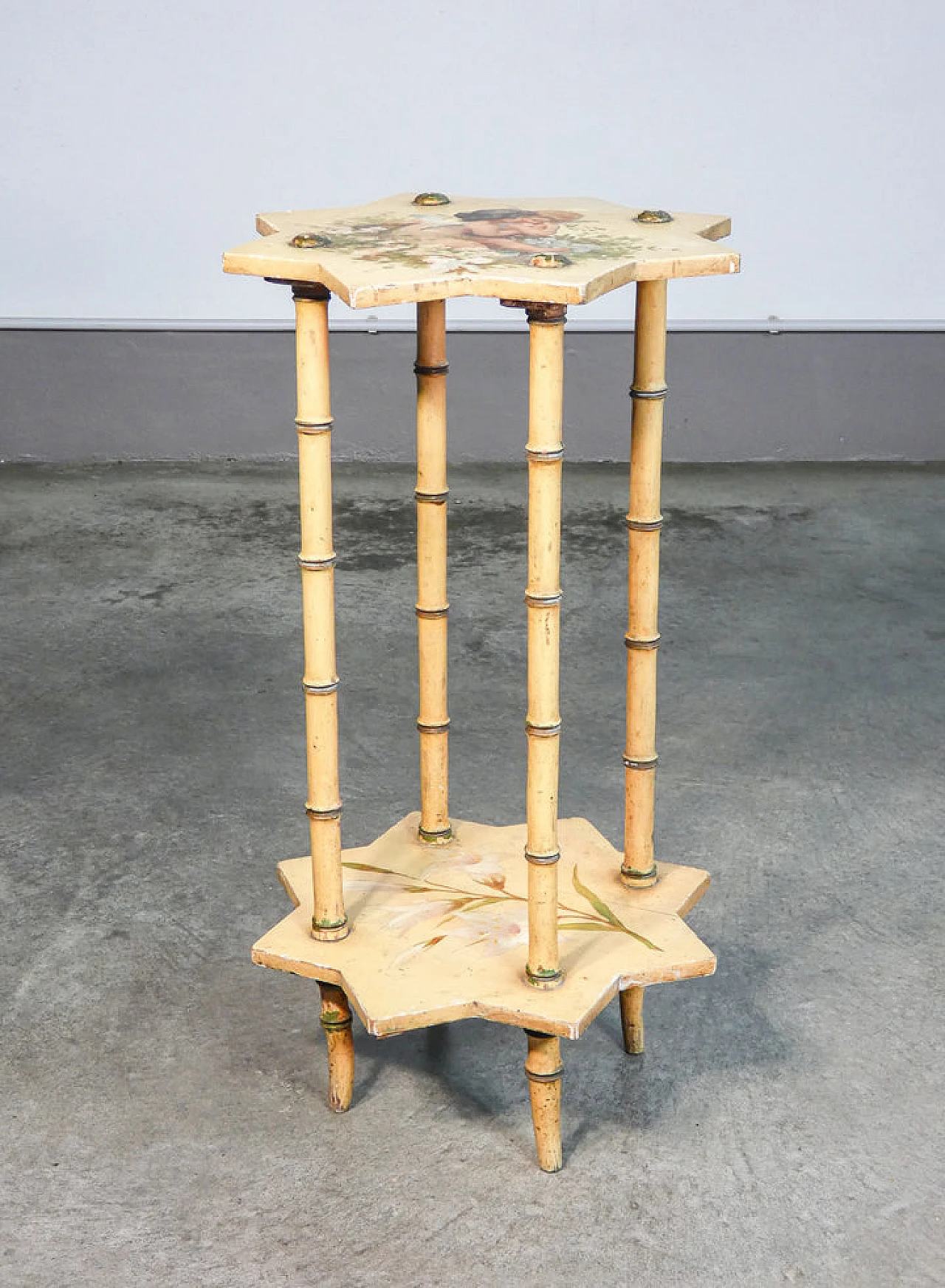 Lacquered and painted wood guéridon side table, early 20th century 8