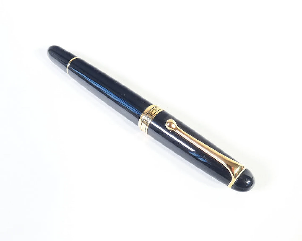 Aurora Nuova 88 fountain pen by Nizzoli with case, 1980s 5