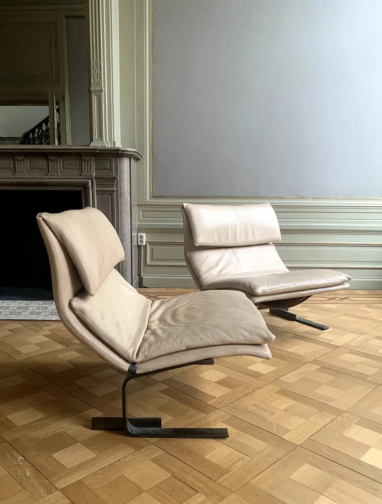 Pair of Onda 80 armchairs by G. Offredi for Saporiti, 1970s 2