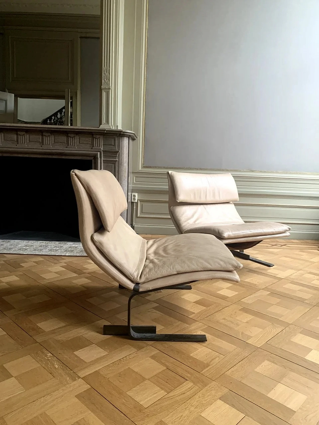 Pair of Onda 80 armchairs by G. Offredi for Saporiti, 1970s 6