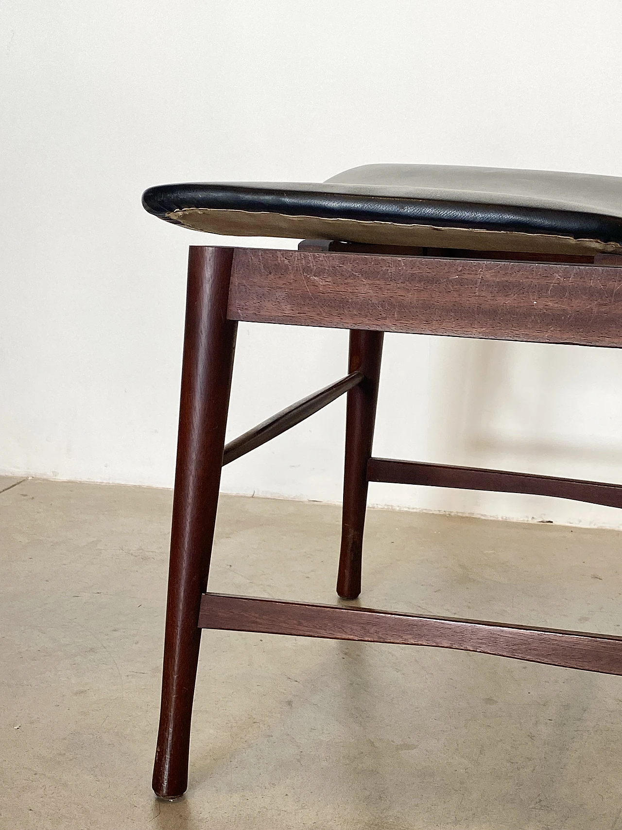 4 Teak chairs with leatherette seat, 1960s 5