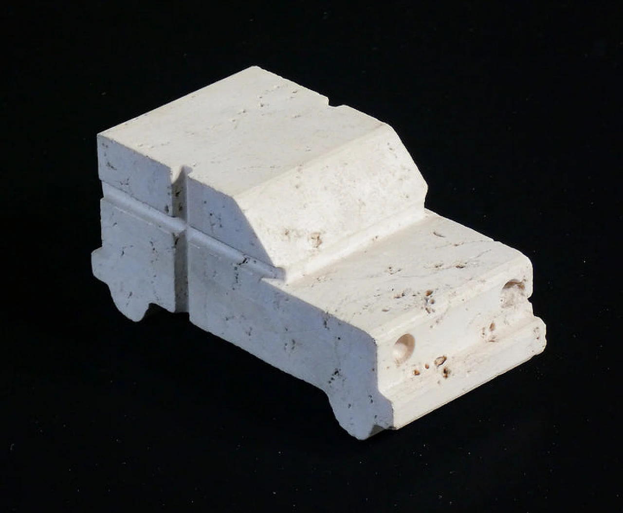 F.lli Mannelli, scultura di macchina in travertino, anni '70 3