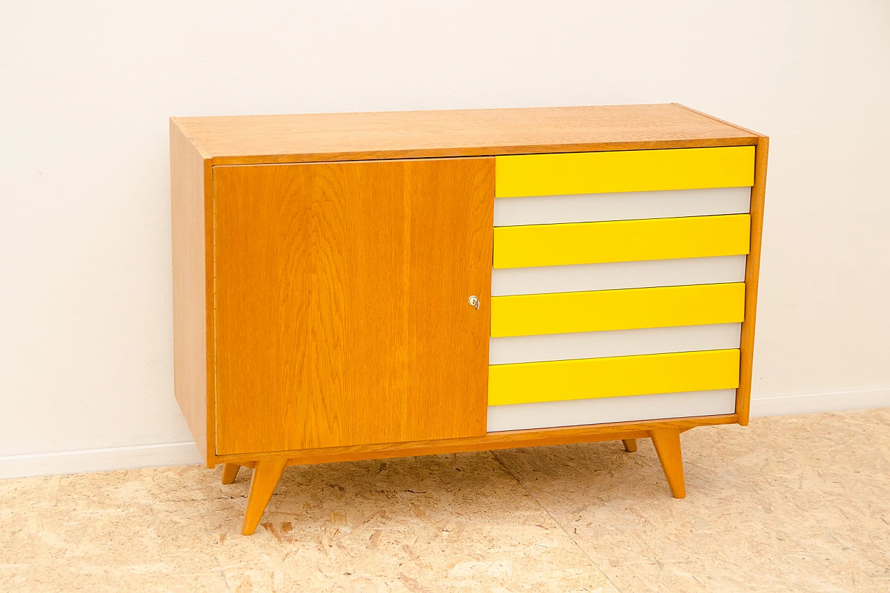 U-458 sideboard by Jiří Jiroutek for Interiér Praha, 1960s 3