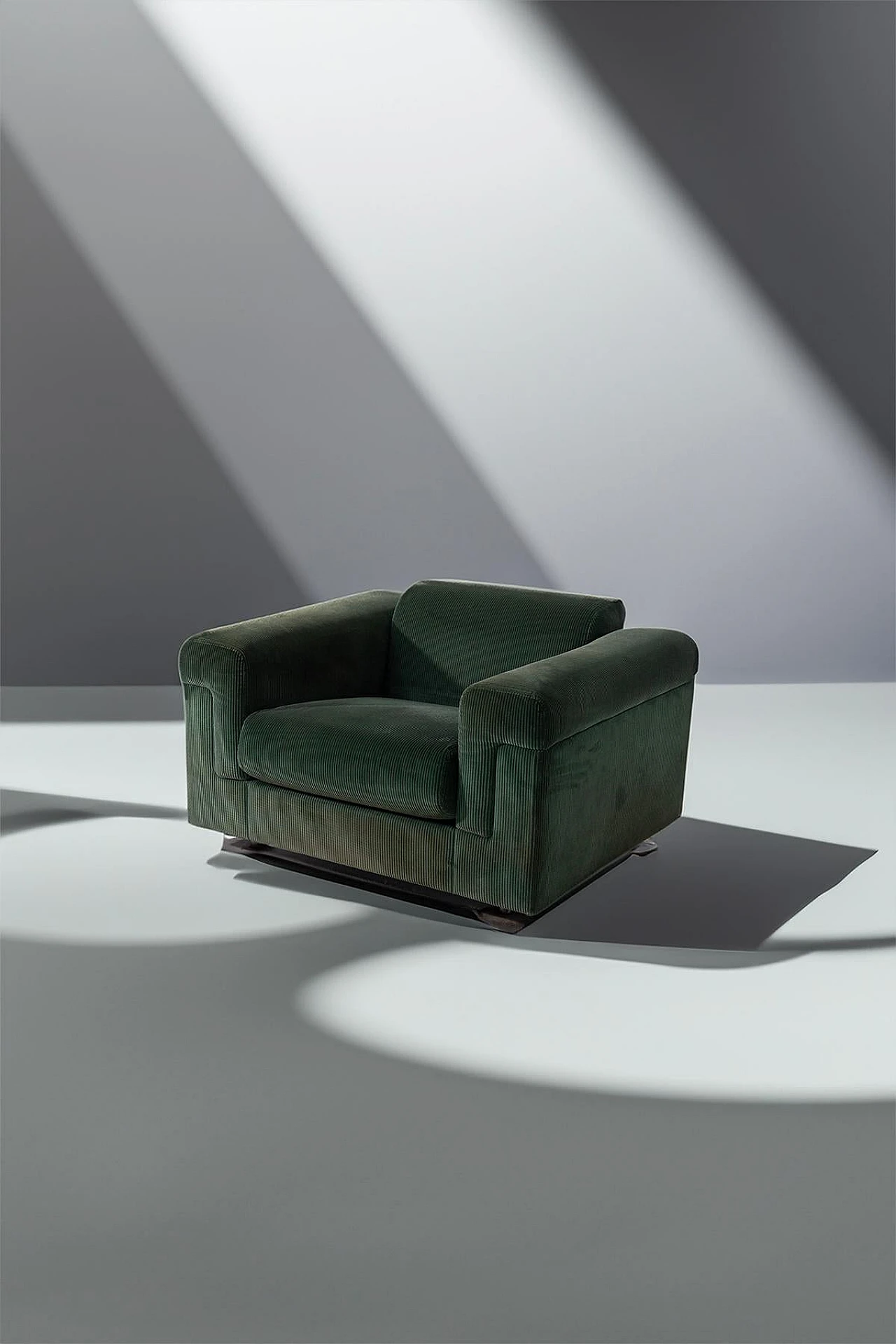 D120 armchair by Valeria Borsani and Alfredo Bonetti for Tecno, 1970s 4