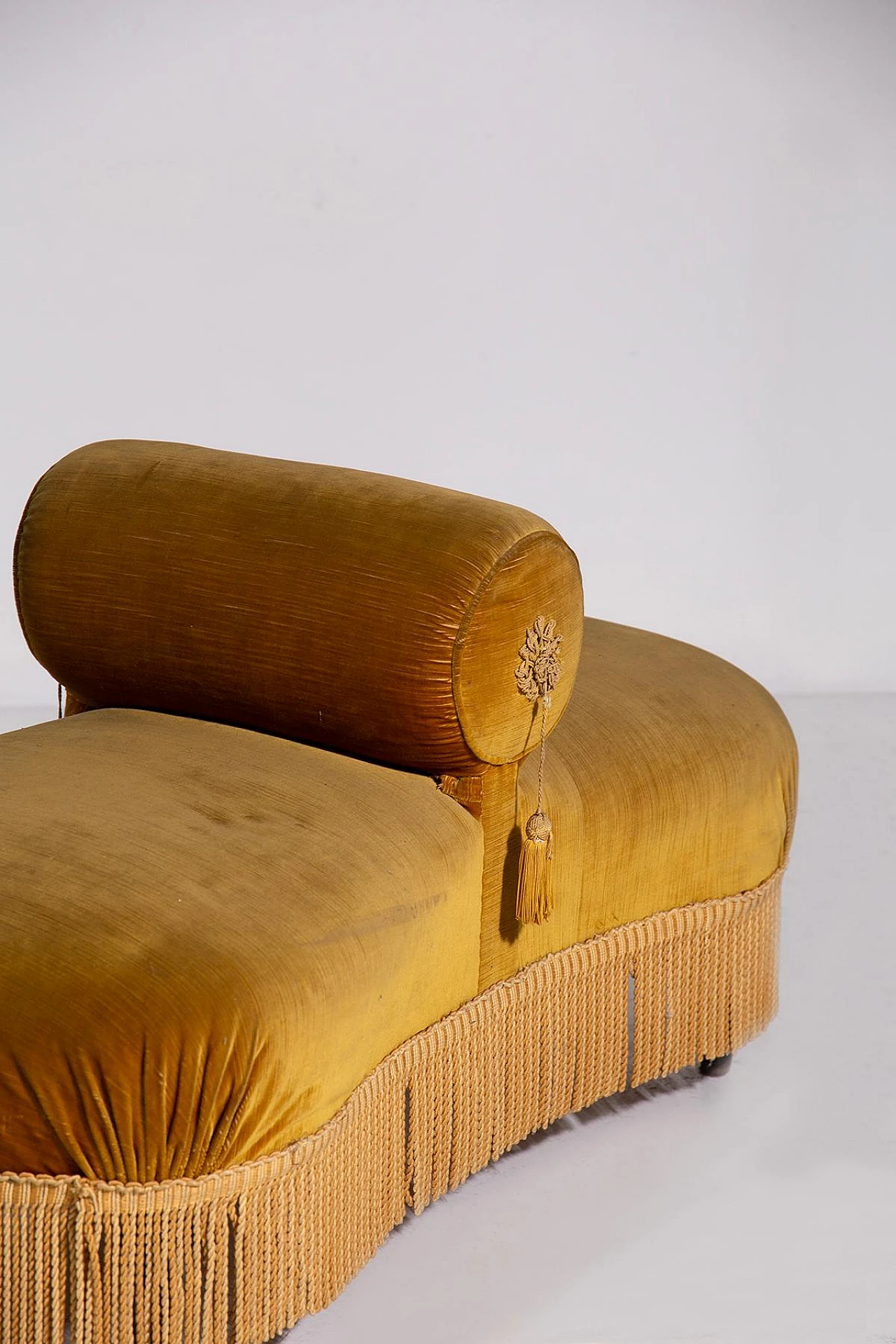 Wood and velvet bench with tassels, 1950s 4