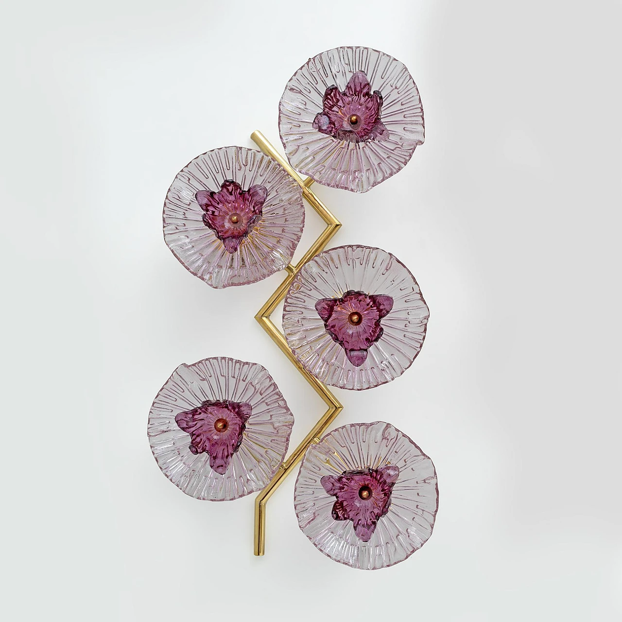 Coppia di applique in vetro di Murano e ottone con fiori, anni '90 8