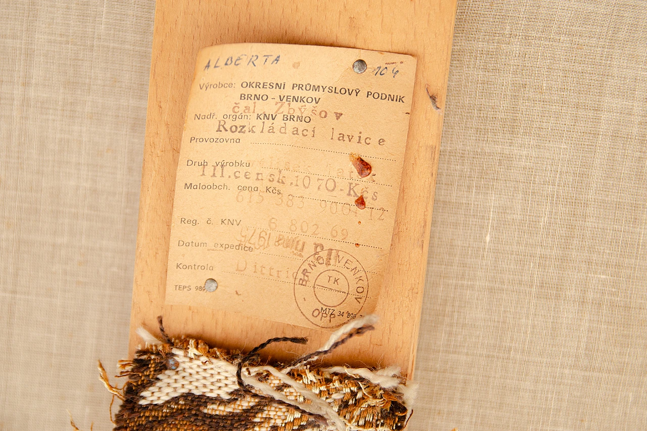 Divano letto in faggio e tessuto di Miroslav Navrátil, anni '60 17