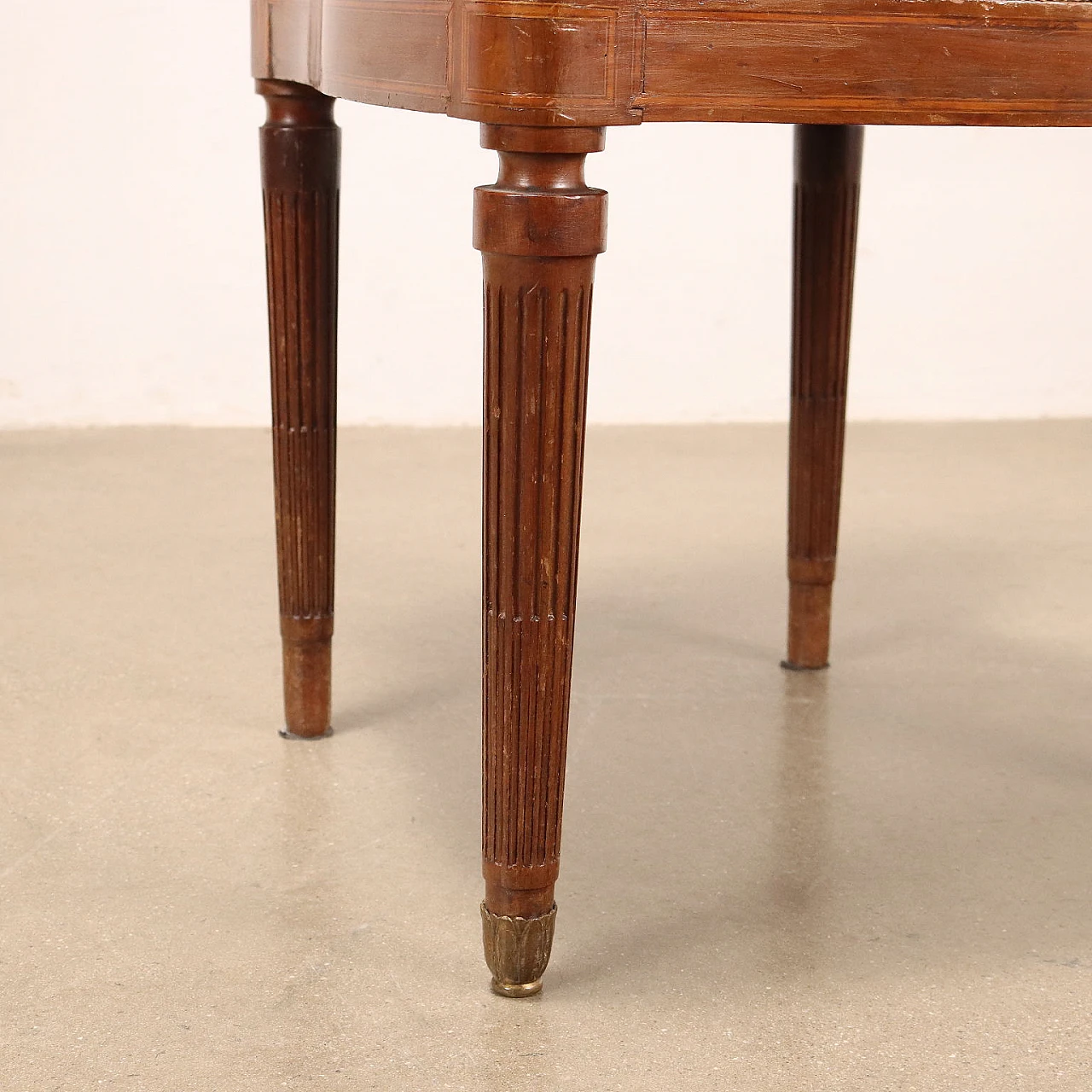 8 Chairs veneered in mahogany, fabric and golden bronze feet 6