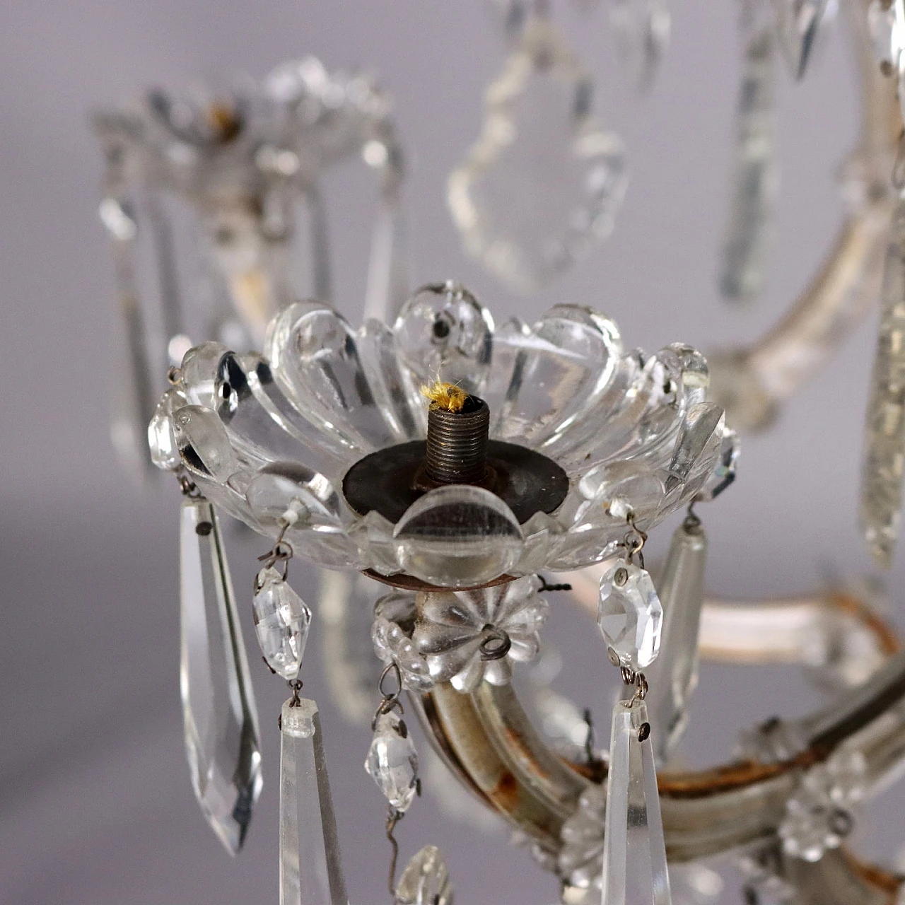 Glass and crystal 12-light chandelier 3