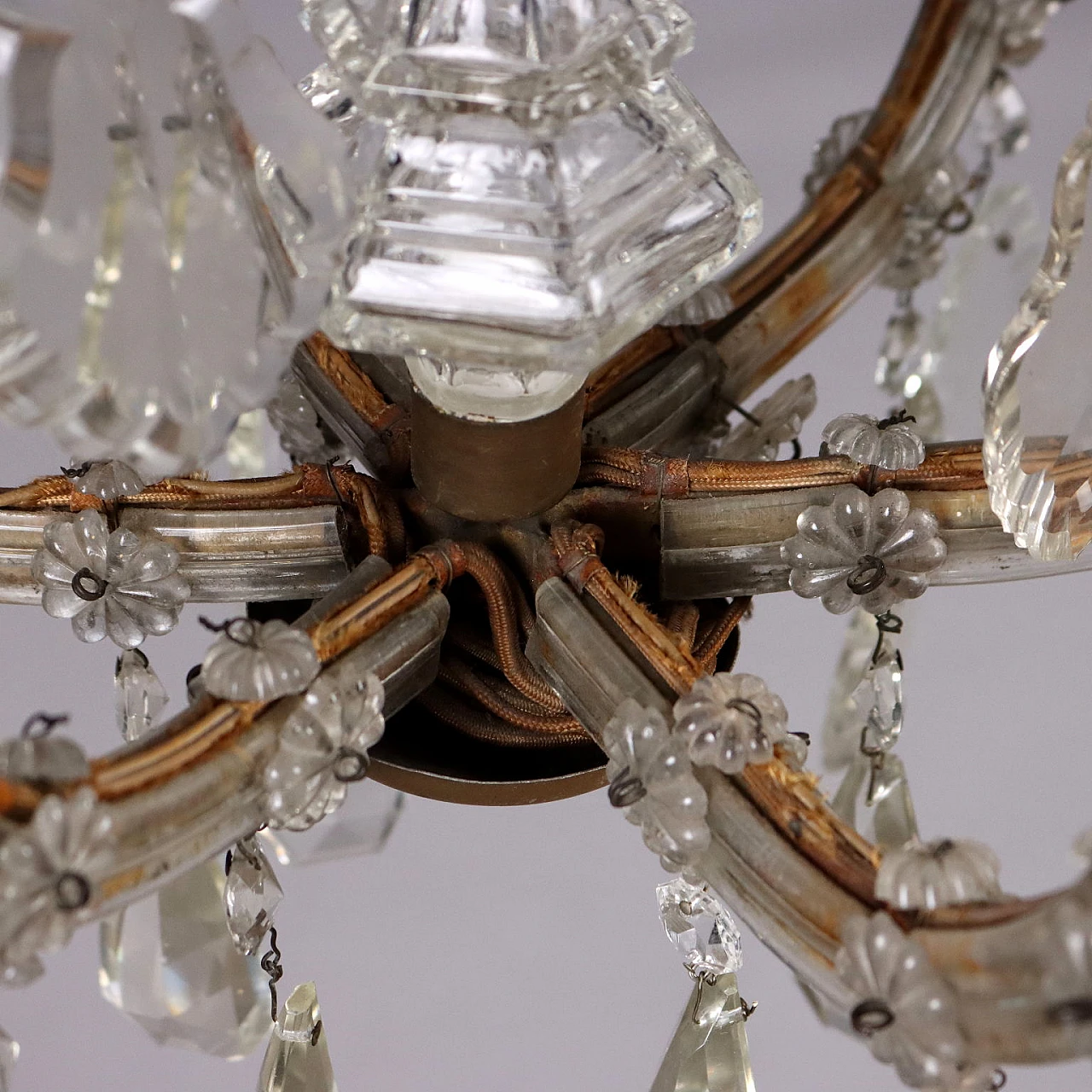 Glass and crystal 12-light chandelier 7