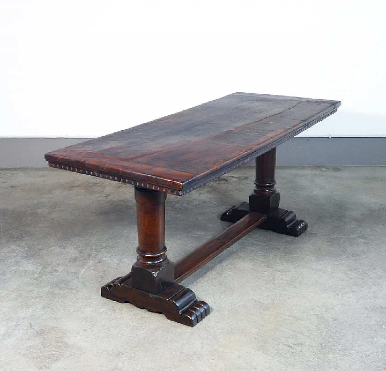 Solid walnut table with paw feet, 18th century 5