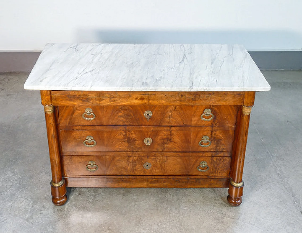 Empire walnut and marble dresser, first half of the 19th century 5