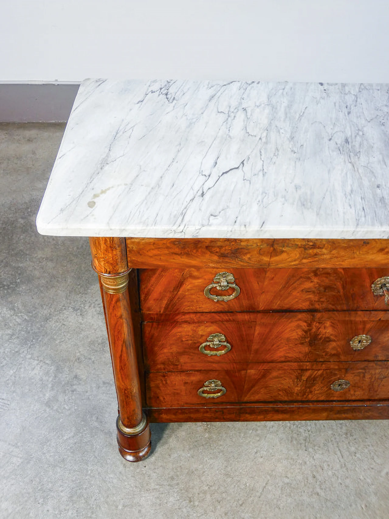 Empire walnut and marble dresser, first half of the 19th century 12