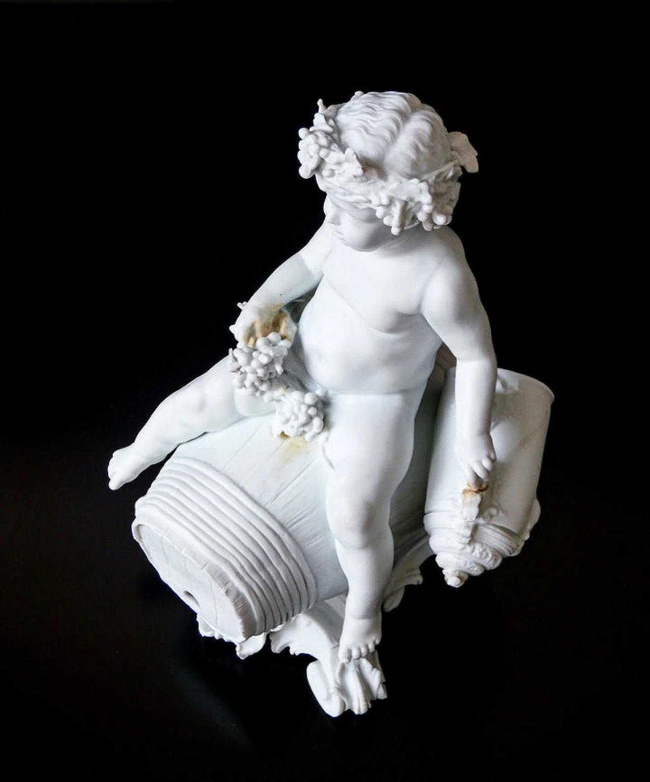 Scultura di putto ebbro in porcellana Biscuit, anni '50 3