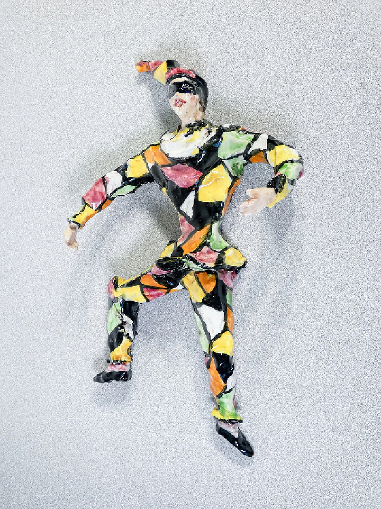 Scultura di Arlecchino in ceramica smaltata di Pepi M.G.A. Mazzotti 2