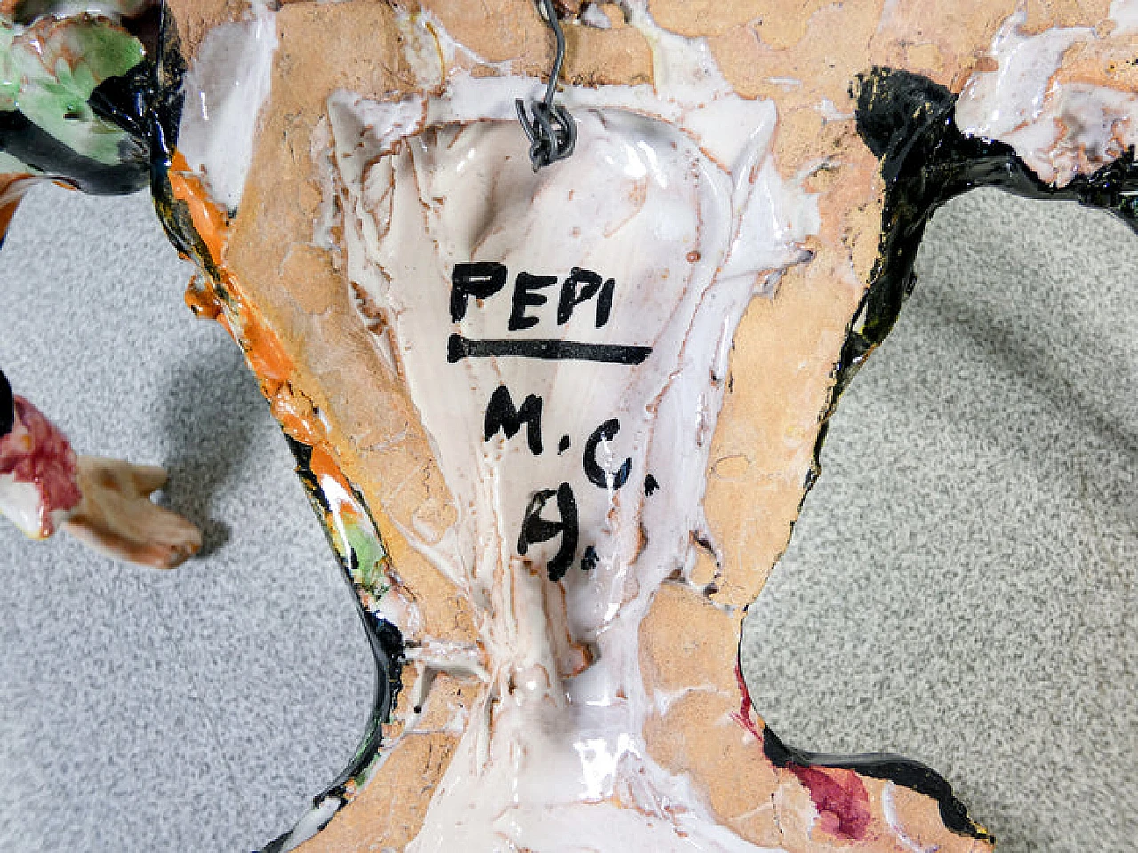 Scultura di Arlecchino in ceramica smaltata di Pepi M.G.A. Mazzotti 12