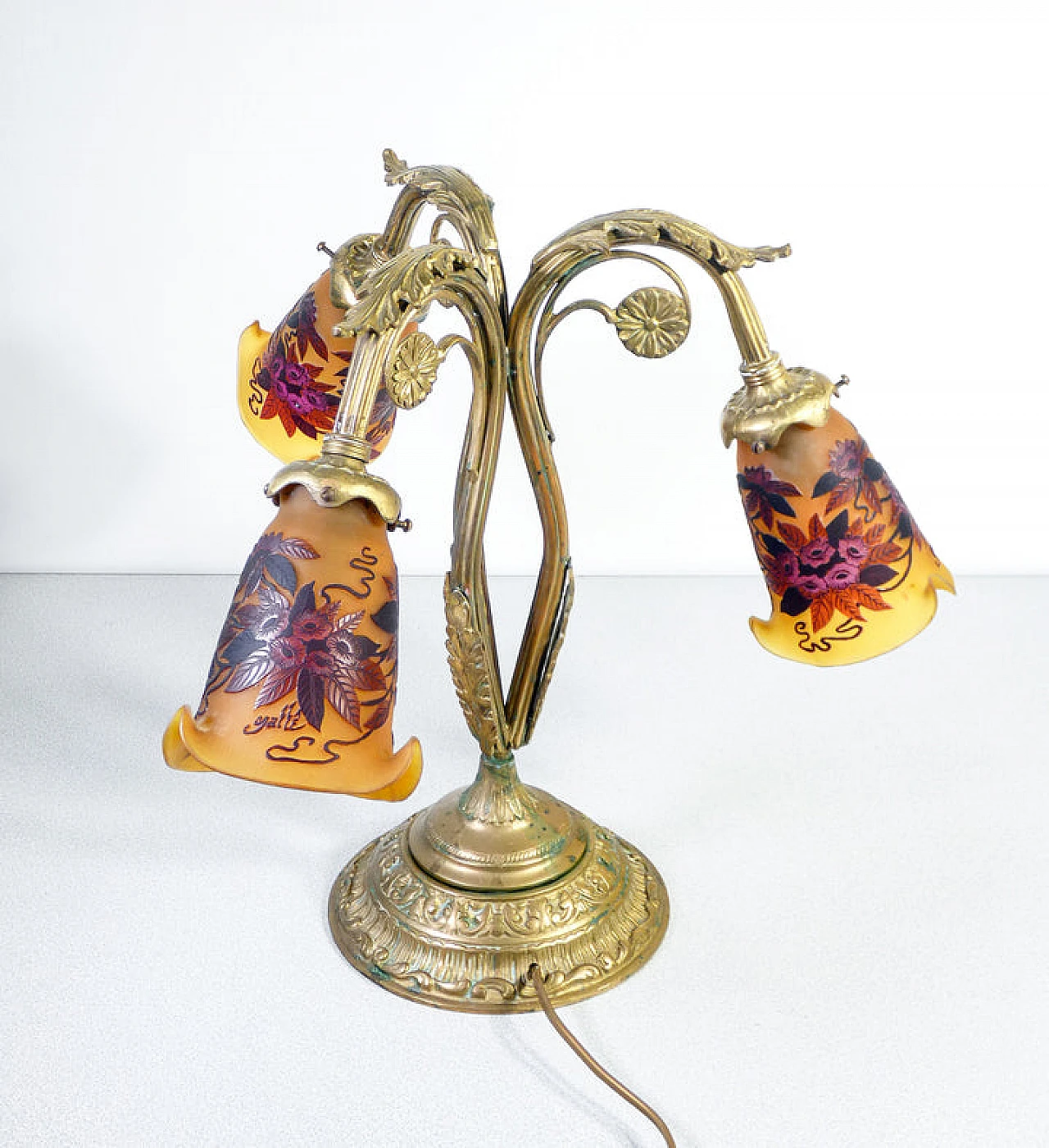 Lampada da tavolo in metallo e vetro nello stile di Émile Gallé 8