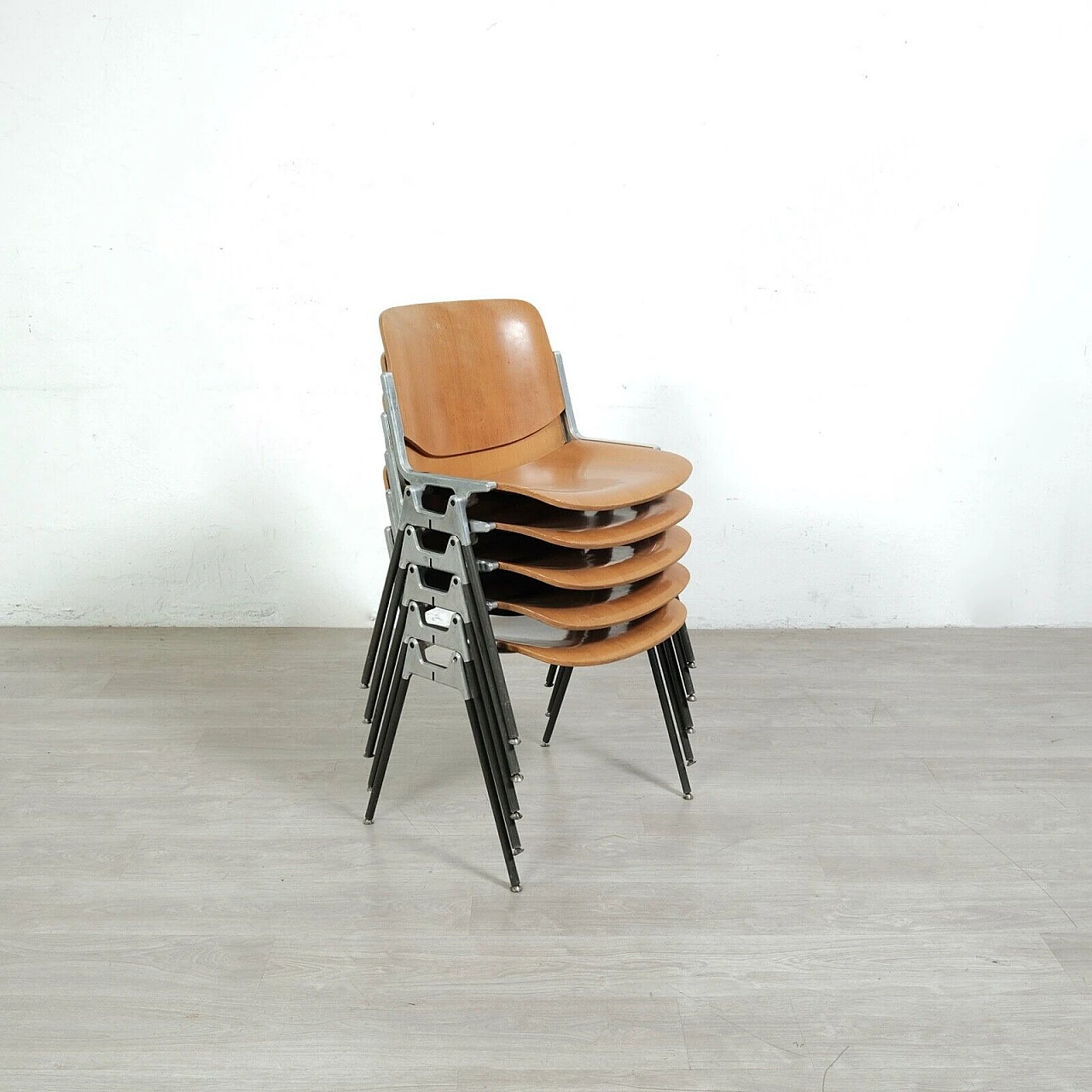 DSC Axis 106 chair by Giancarlo Piretti for Anonima Castelli, 1960s 3