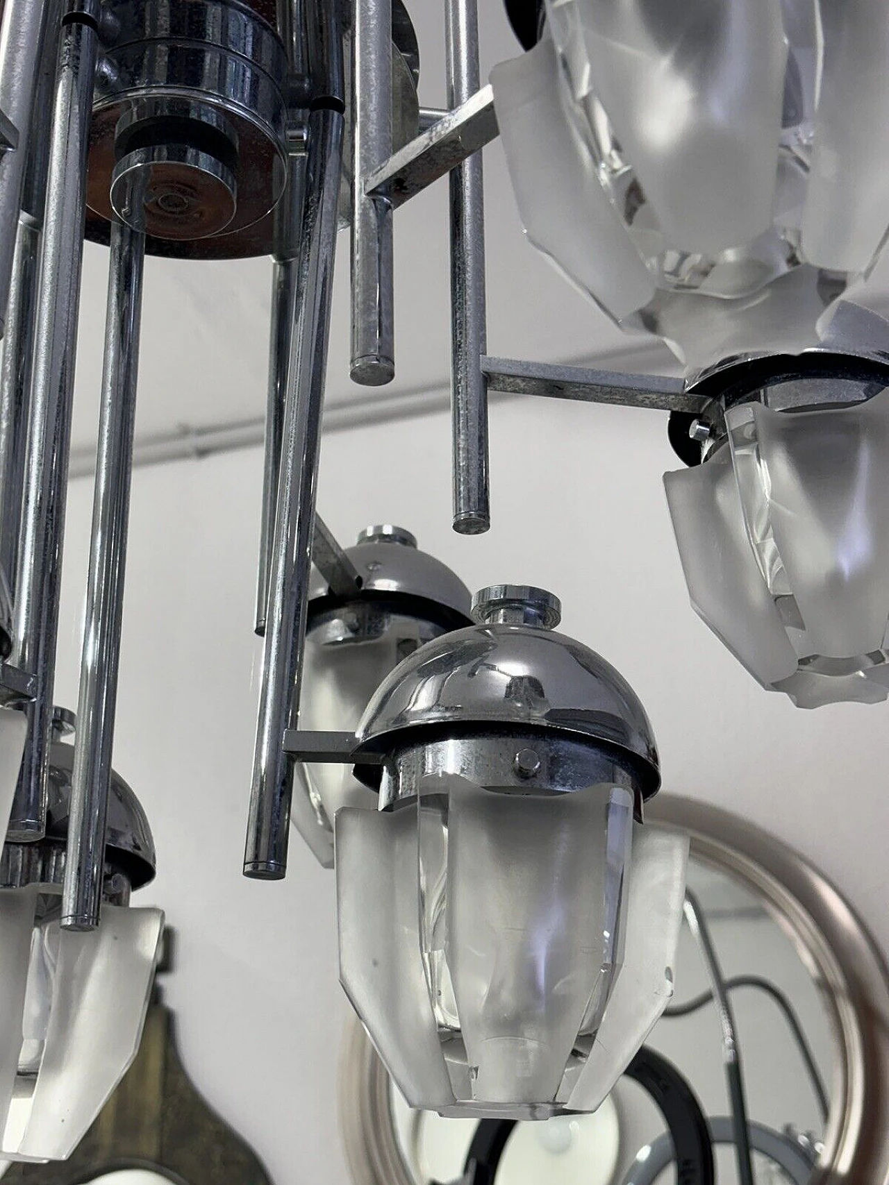 Lampadario in acciaio e vetro di Fidenza Vetraria e Artemide 5