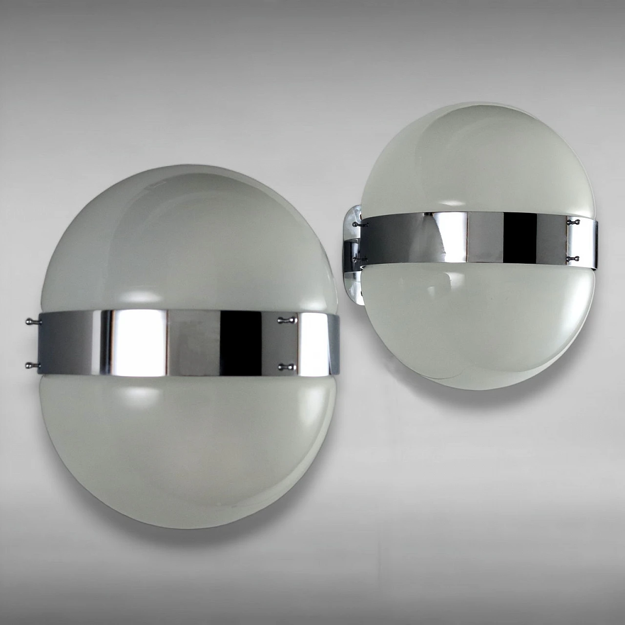 Pair of glass Clio wall light by S. Mazza for Artemide, 1970s 1