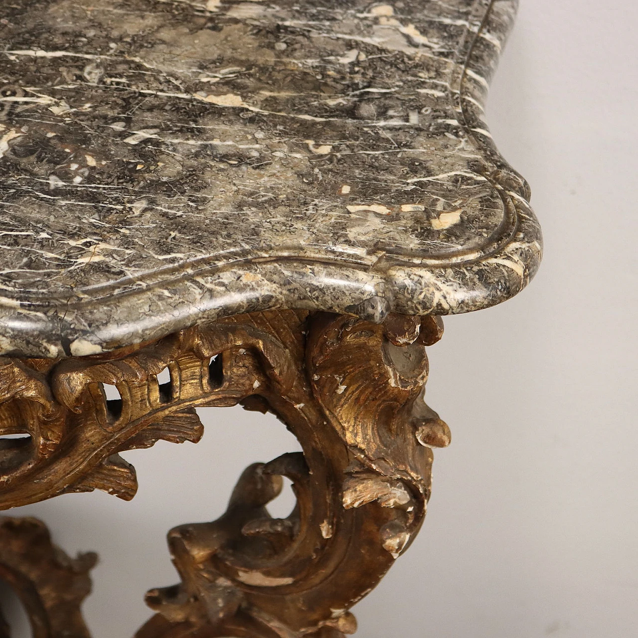 Carved and gilded wood console with marble top, 18th century 4