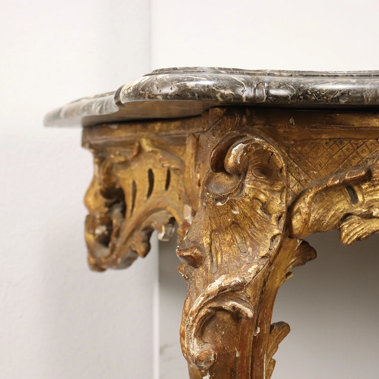Carved and gilded wood console with marble top, 18th century 5