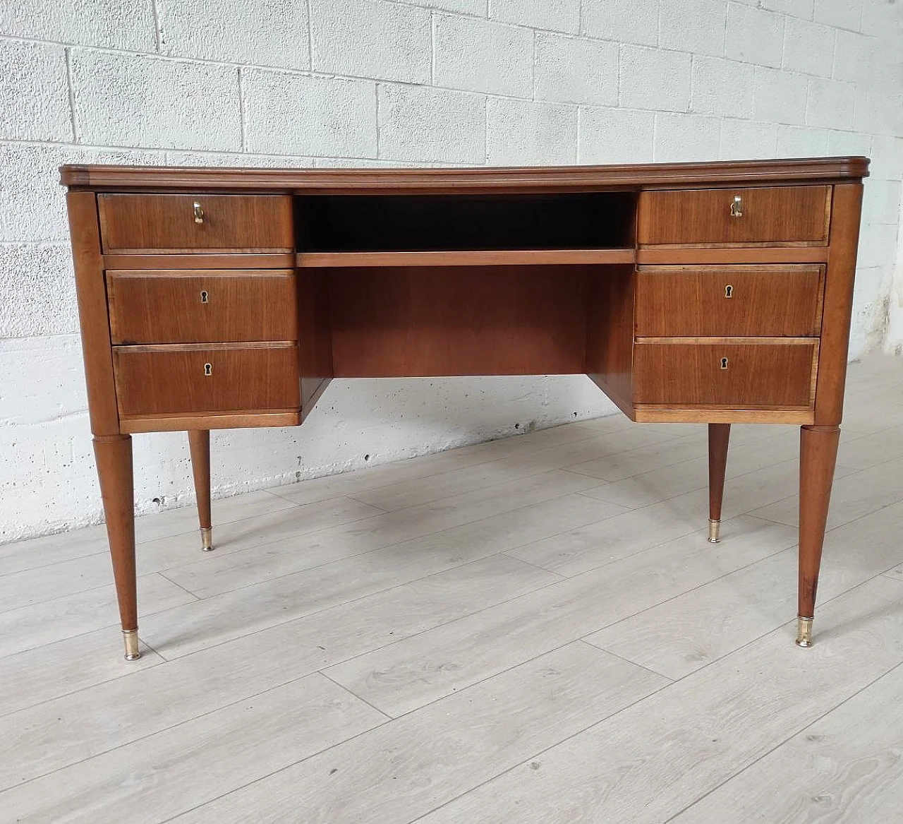 Curved walnut desk with six drawers, 1950s 6