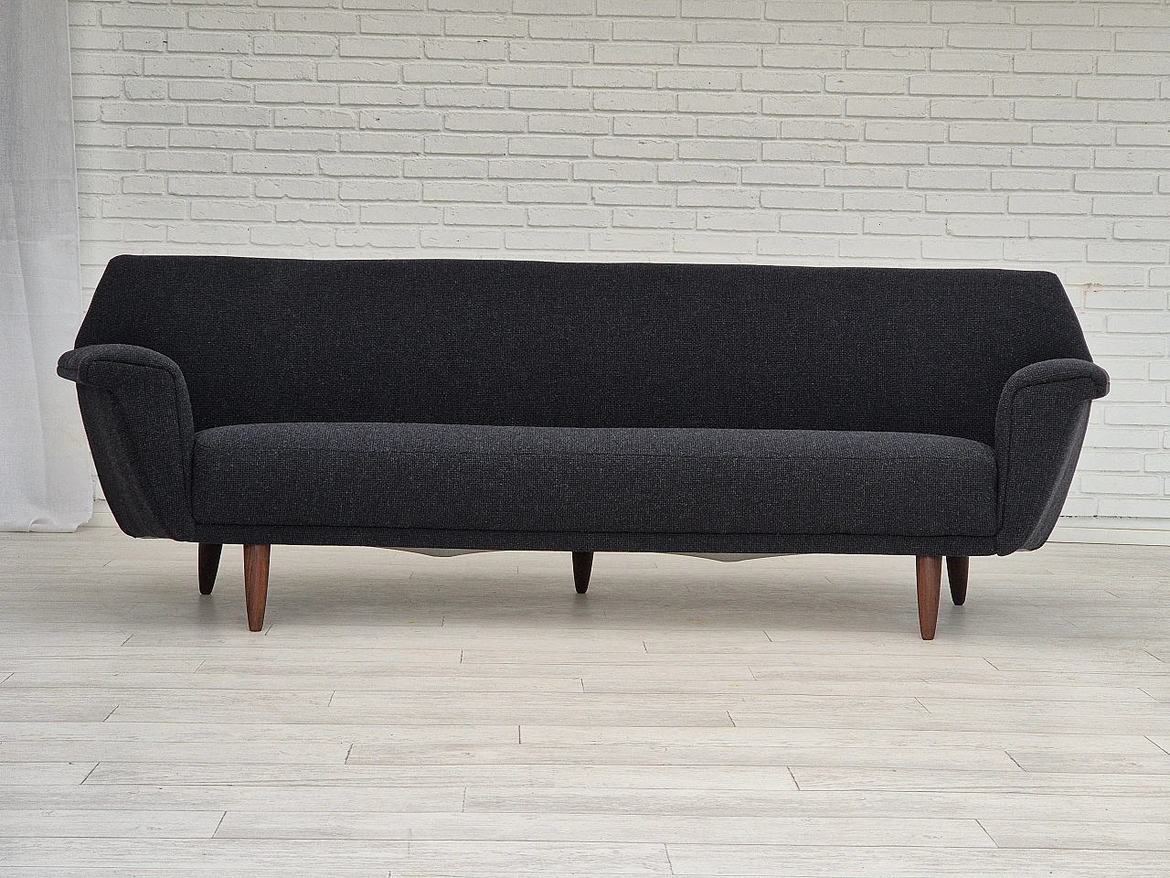 Grey sofa by Georg Thams for Vejen Polstermøbelfabrik, 1960s 1
