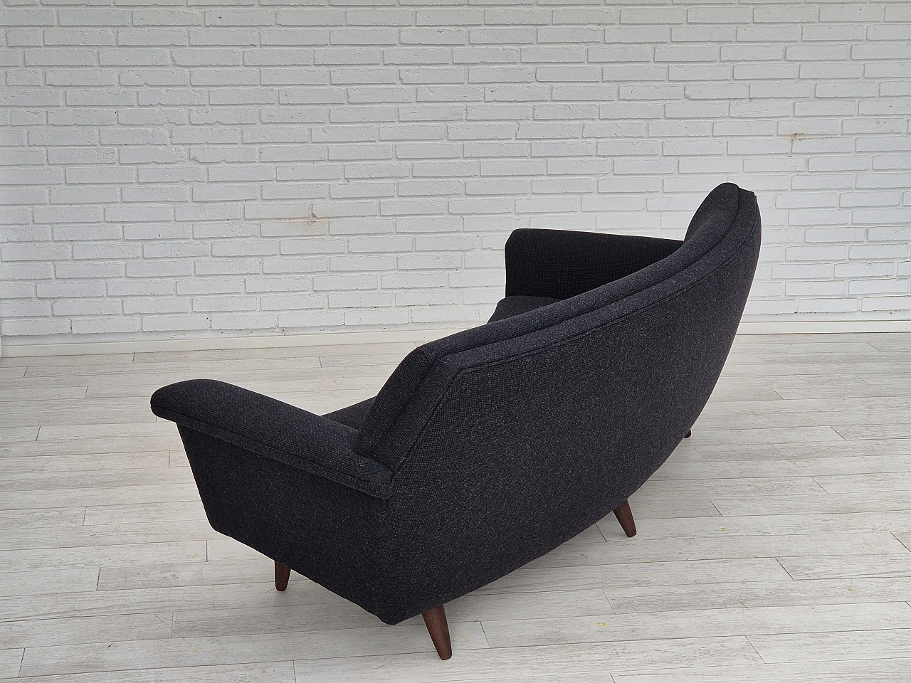 Grey sofa by Georg Thams for Vejen Polstermøbelfabrik, 1960s 10
