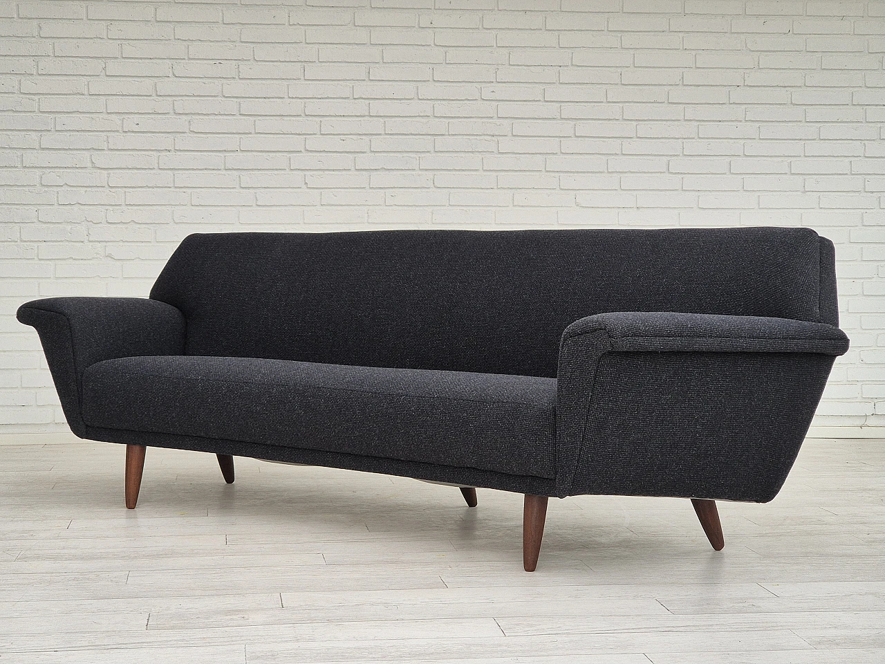 Grey sofa by Georg Thams for Vejen Polstermøbelfabrik, 1960s 14