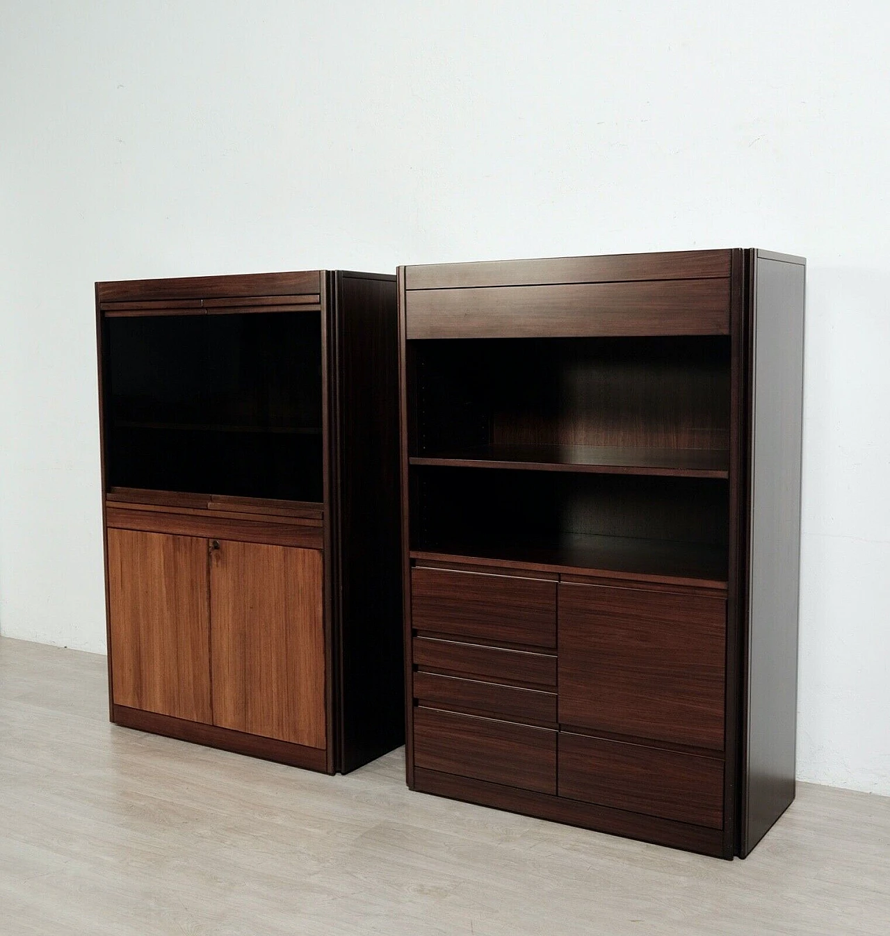 Pair of 4D modular sideboards by Mangiarotti for Molteni, 1960s 1