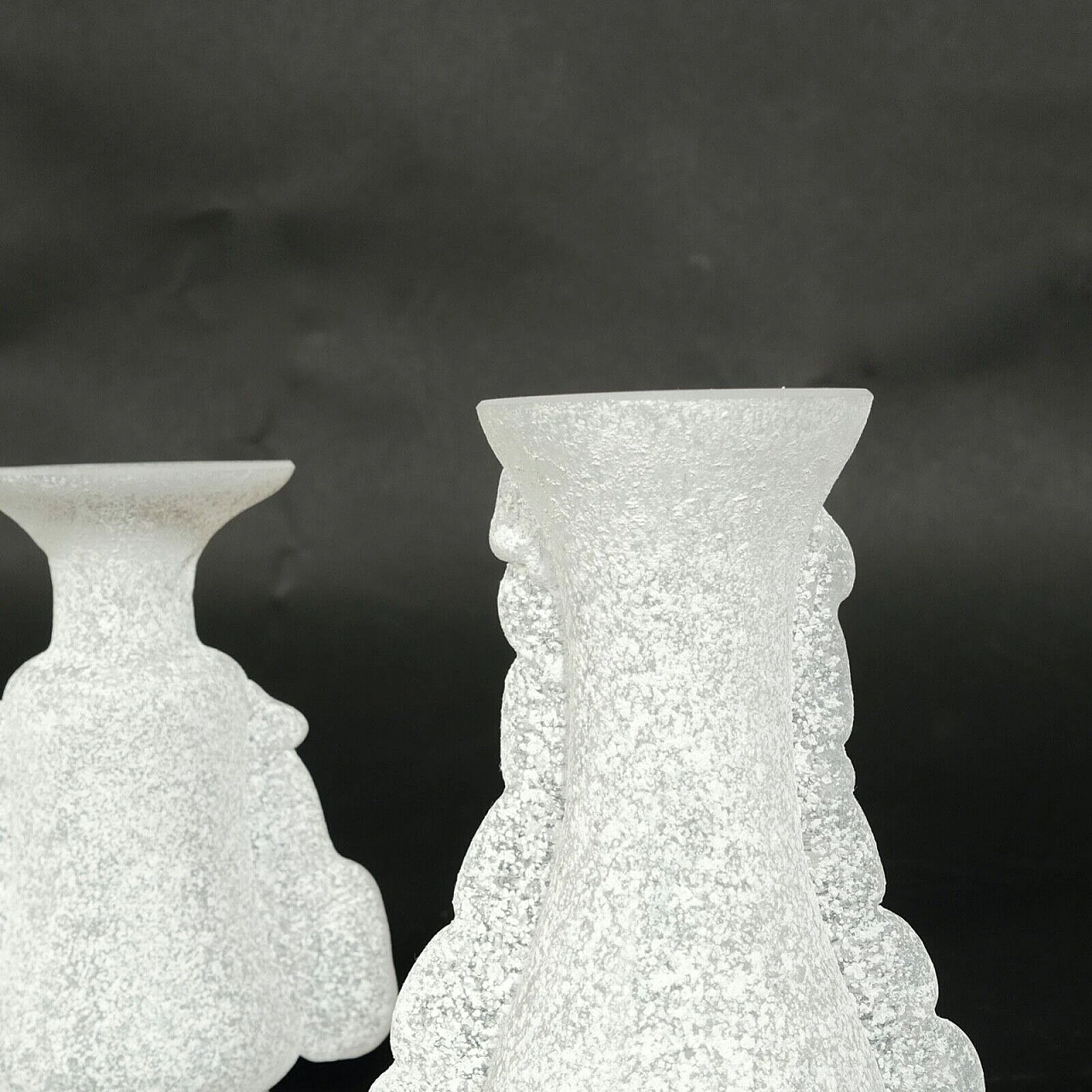 Coppia di vasi in vetro scavo di Rigattieri per Seguso, anni '70 11