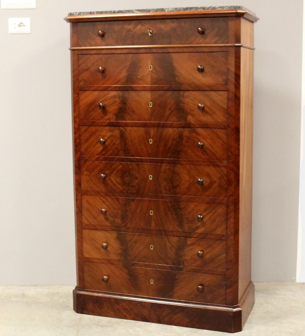 Mahogany and marble weekly dresser, second half of the 19th century 12