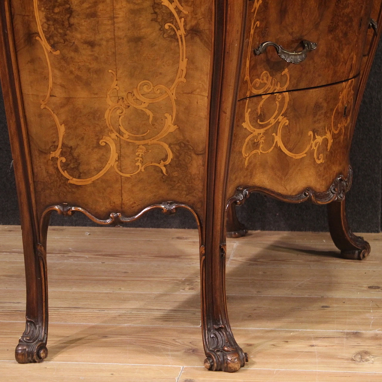 Walnut and briarwood inlaid dresser with four drawers 7