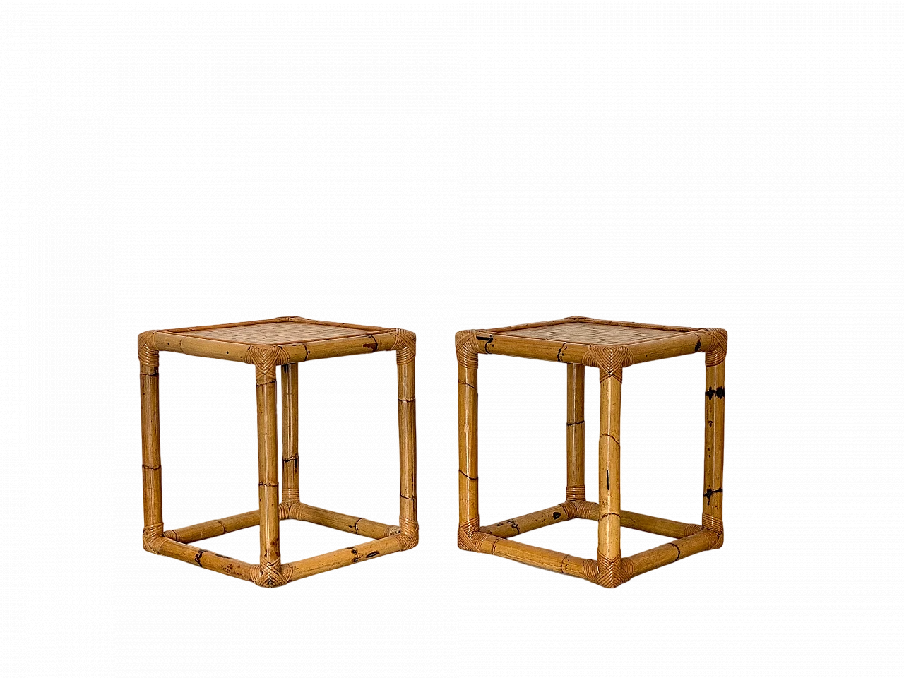 Coppia di Tavolini da salotto in bambù, anni '70 10