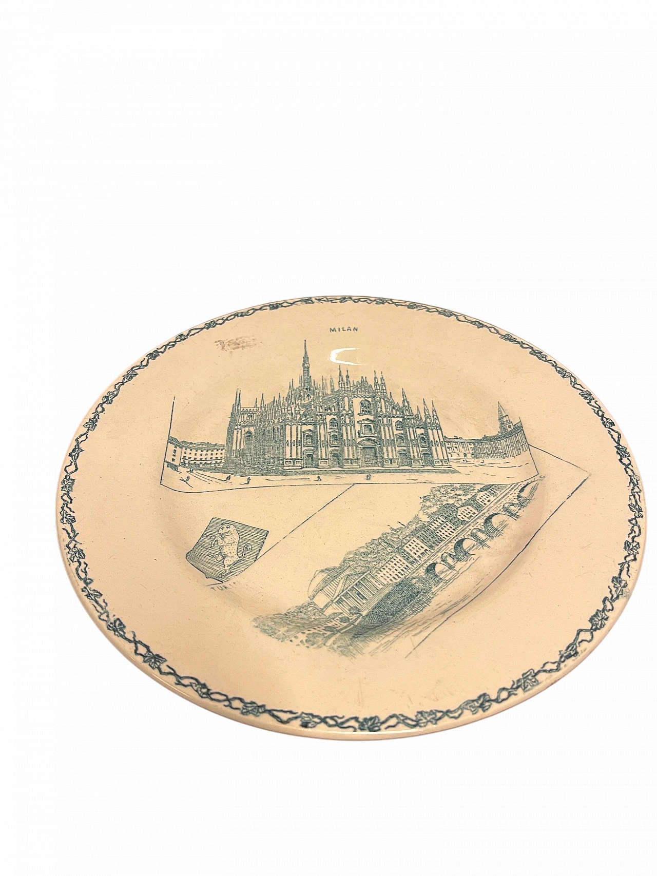 Piatto con decoro di Milano 4