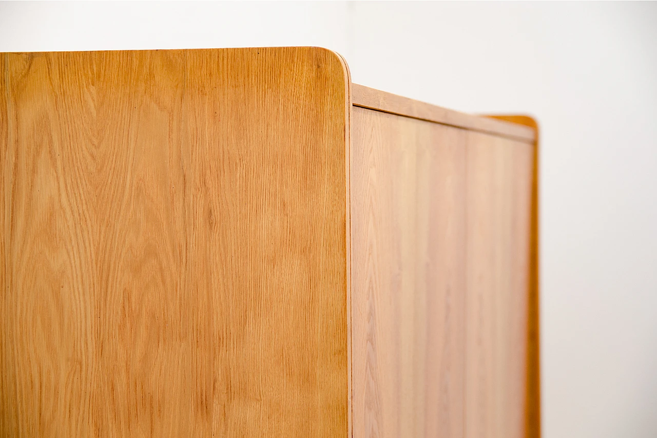 Armadio in legno di František Jirák per Tatra Nábytok, anni '60 8
