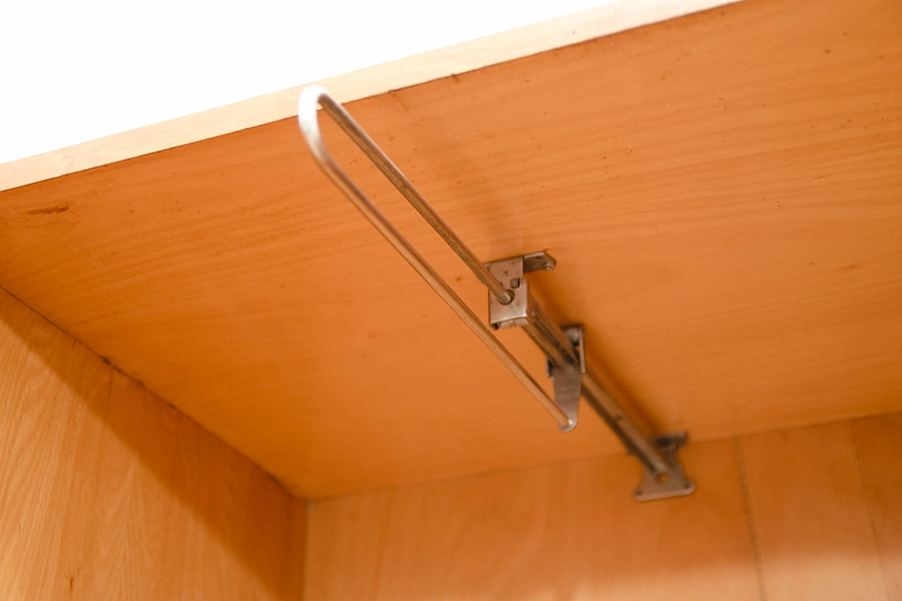 Armadio in legno di František Jirák per Tatra Nábytok, anni '60 16