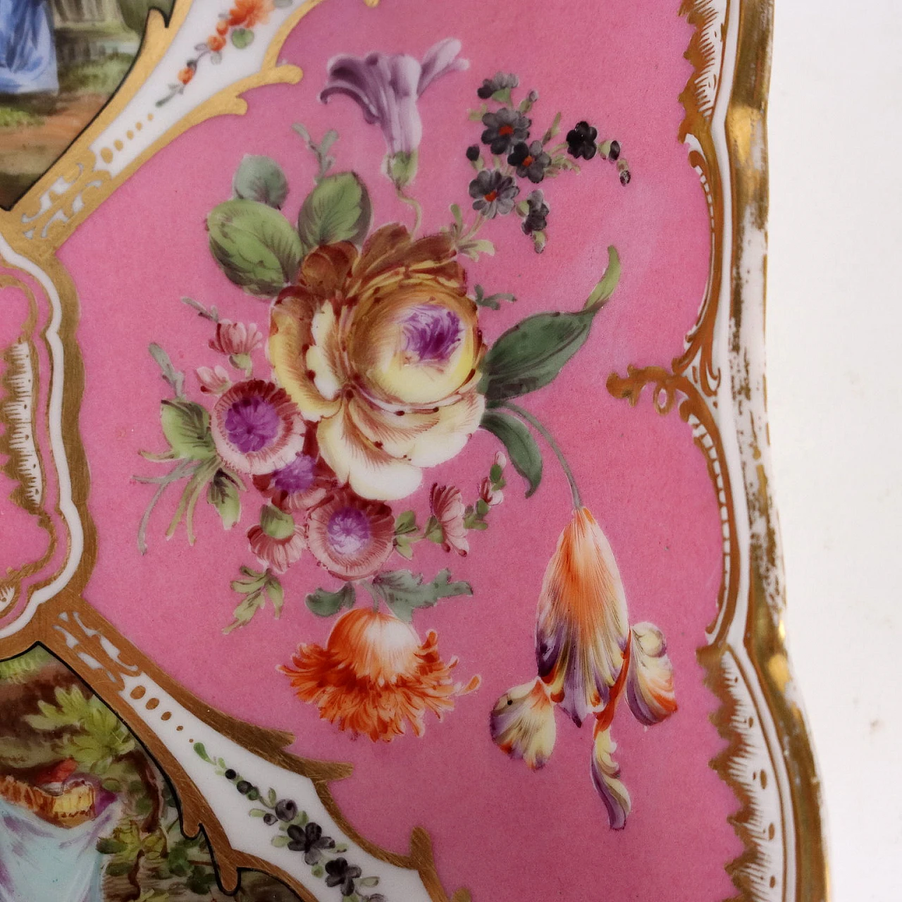 Hand painted KPM porcelain bowl with floral motifs, 19th century 5