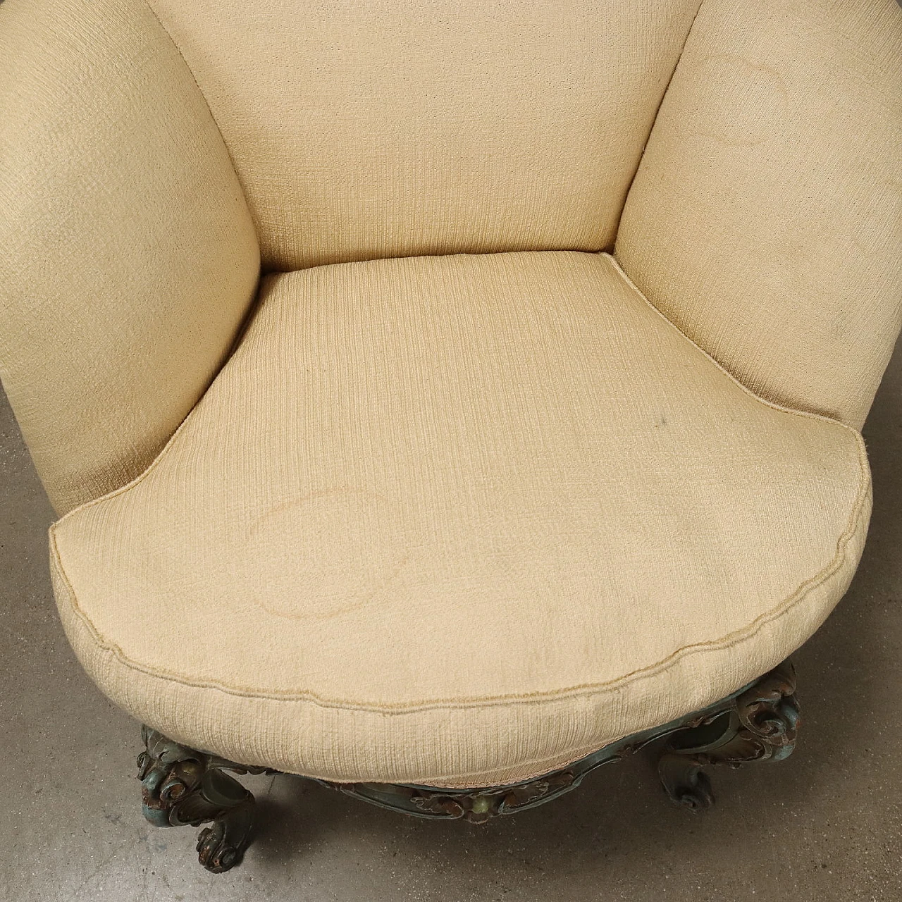 3 Laquered wood armchairs with wavy legs and rocaille motifs 9