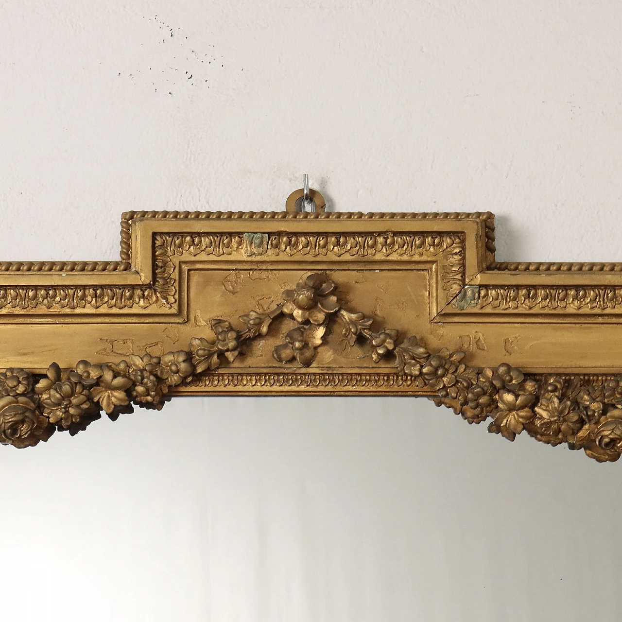 Pastille-carved gilded mirror, 19th century 4