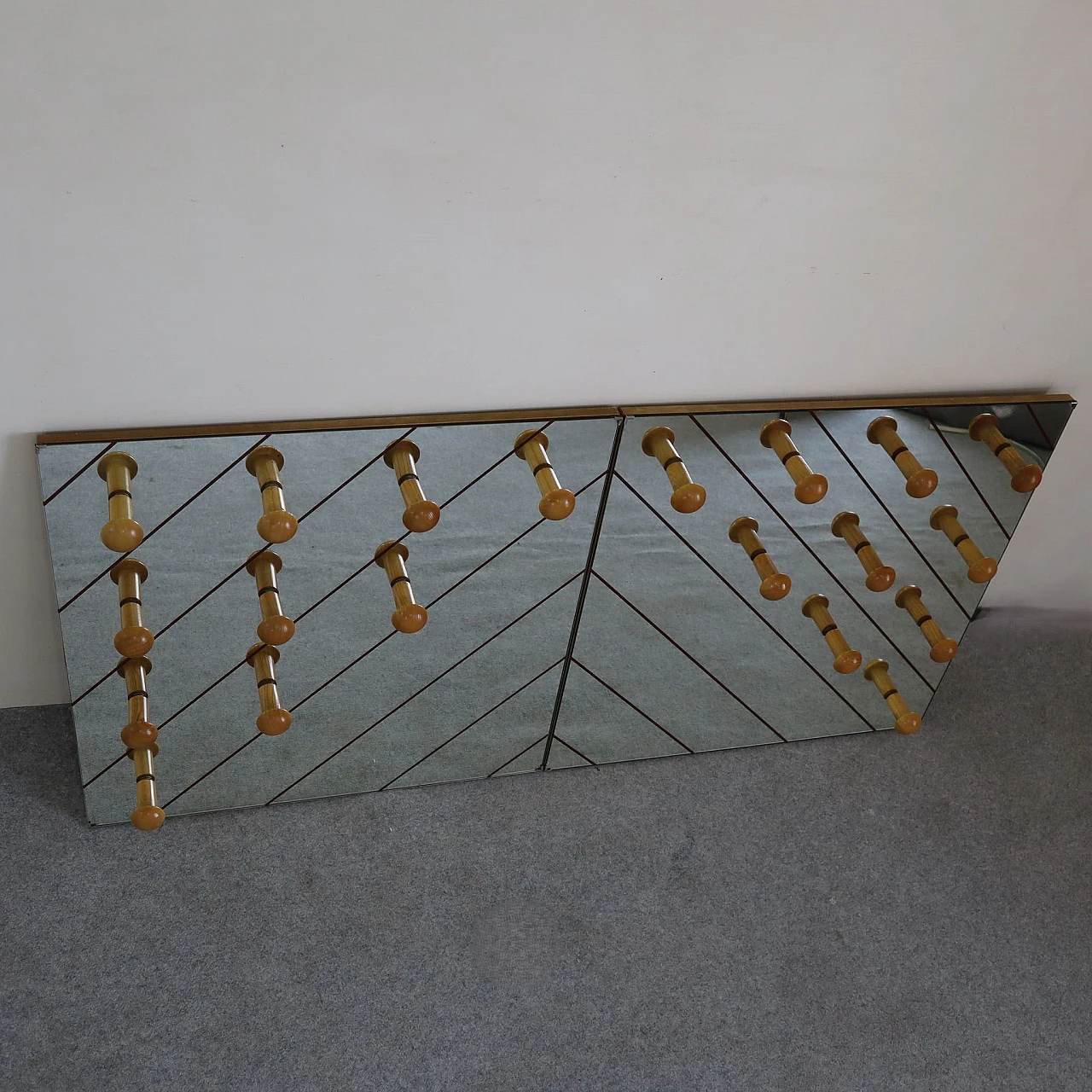 Pair of coat hanger with geometric effect mirrors, 1970s 4