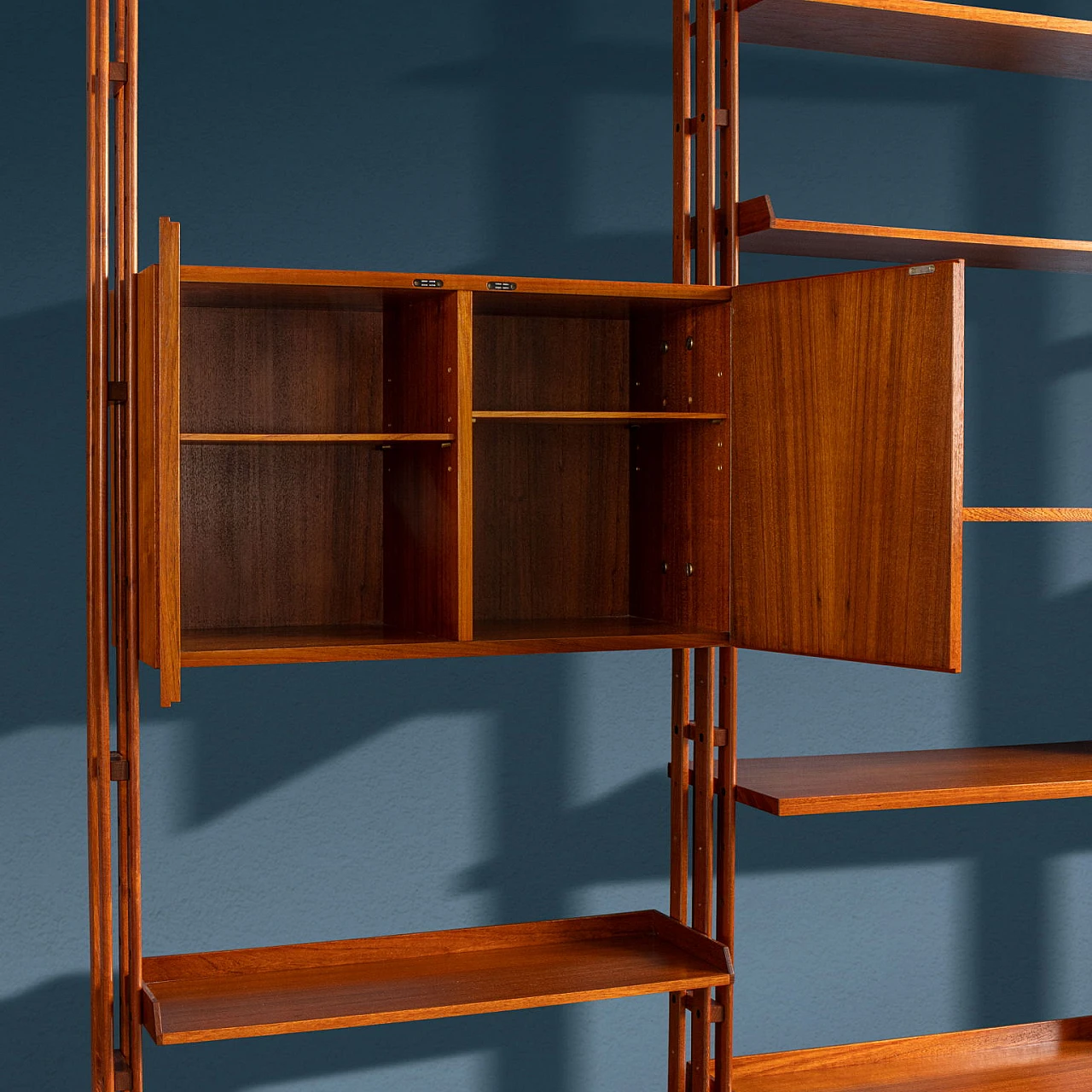 Three-bay LB7 teak bookcase by F. Albini for Poggi, 1950s 3