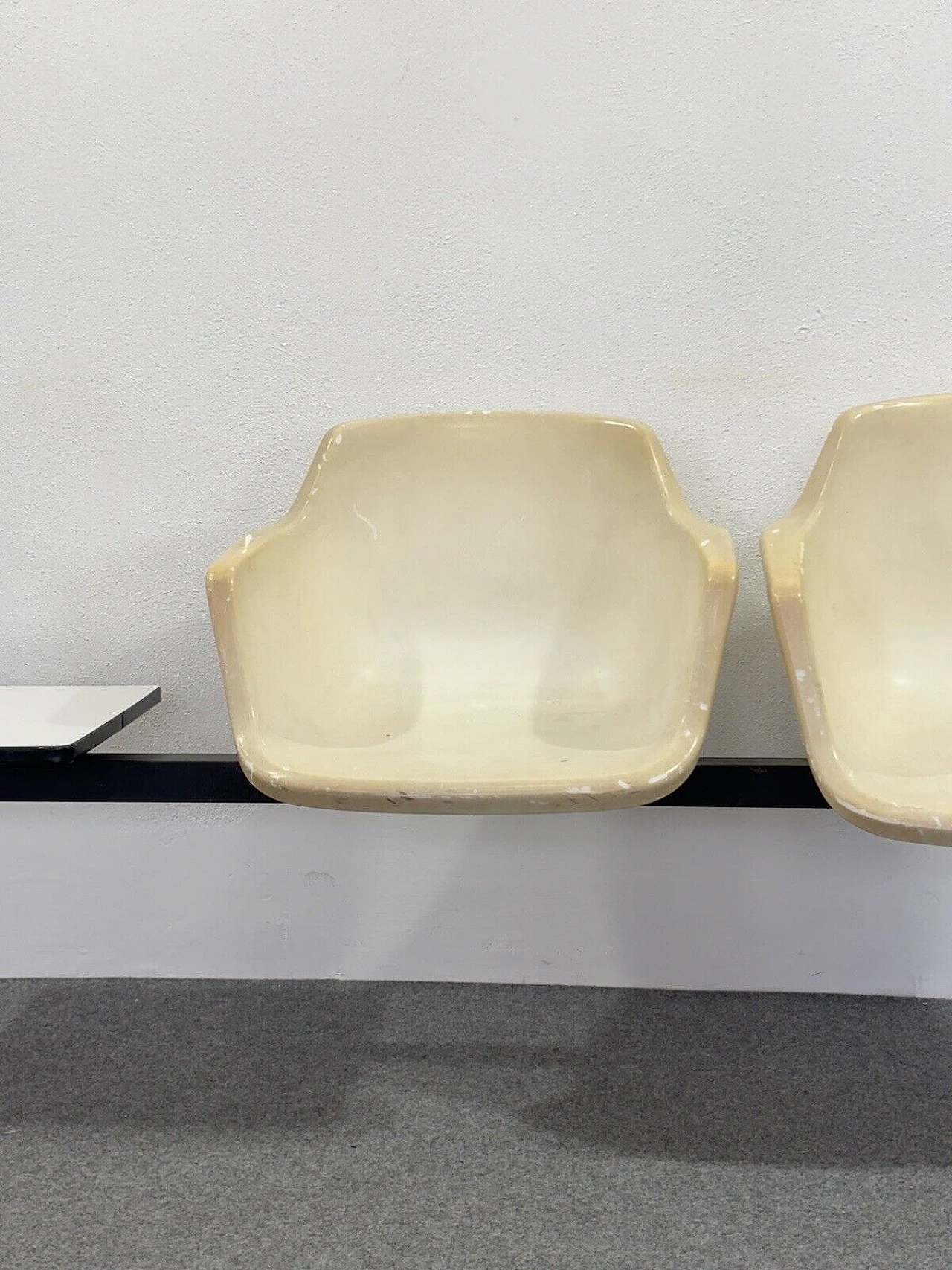 Panca da aeroporto Tandem di Charles e Ray Eames per Herman Miller 4