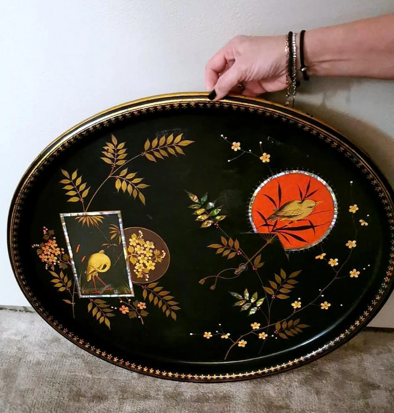 Hand-painted metal tray in the style of Napoleon III, 19th century 18
