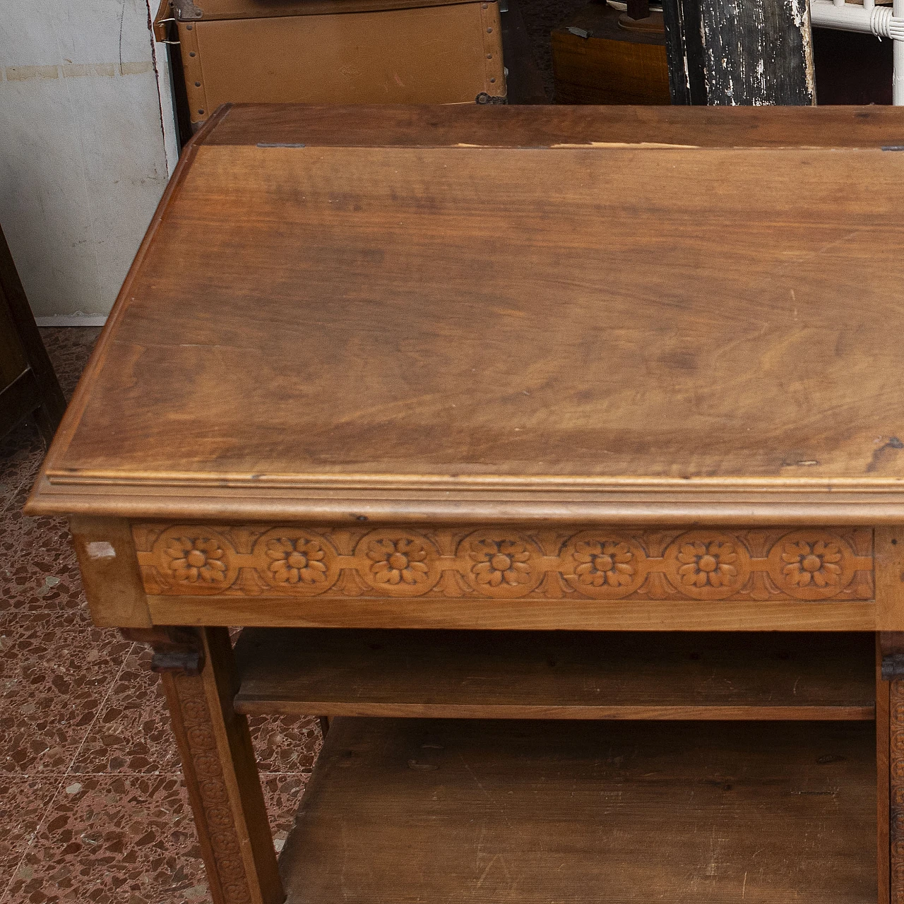 Libreria Liberty in noce con leggio, inizio '900 5